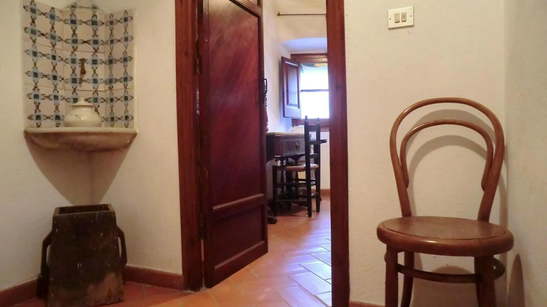 Casa De Piedra Del Siglo XVII Restaurada Con Encanto, Para 8 Personas, En Castello D'Empuries - Es-228-96 Vakantiehuis Castello  D'Empuries